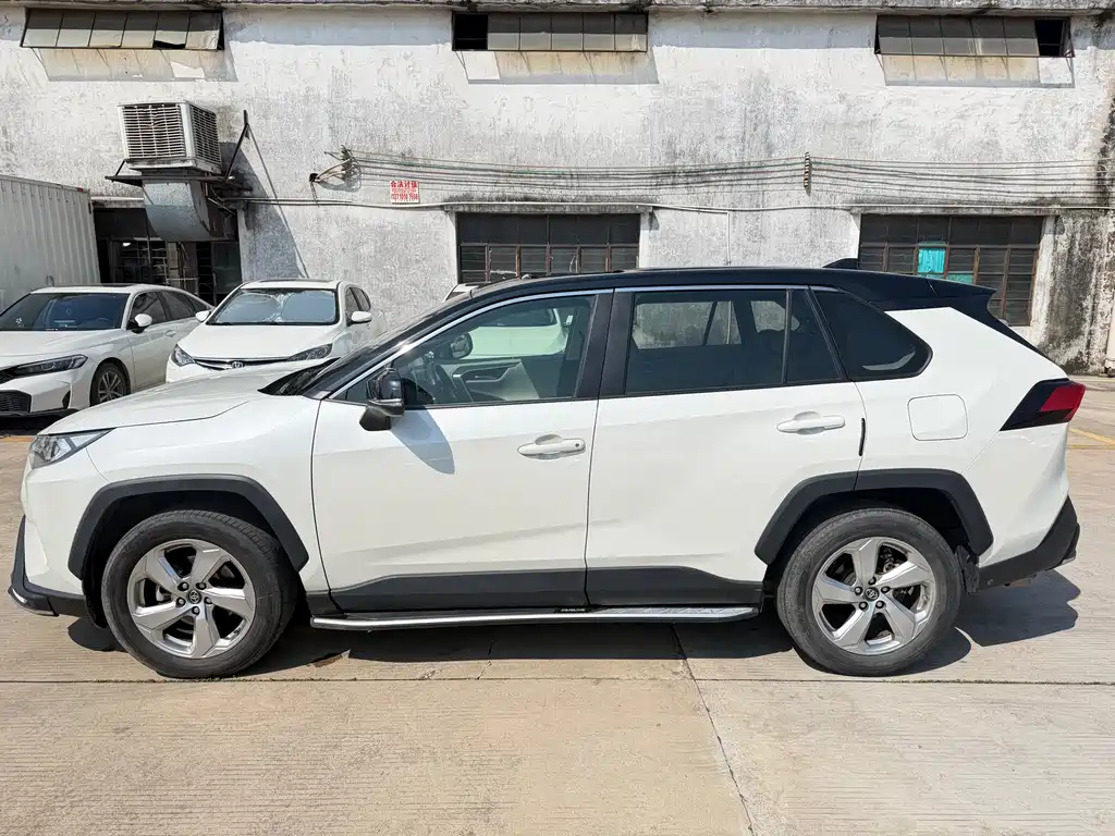 TOYOTA RAV4 RONGFANG