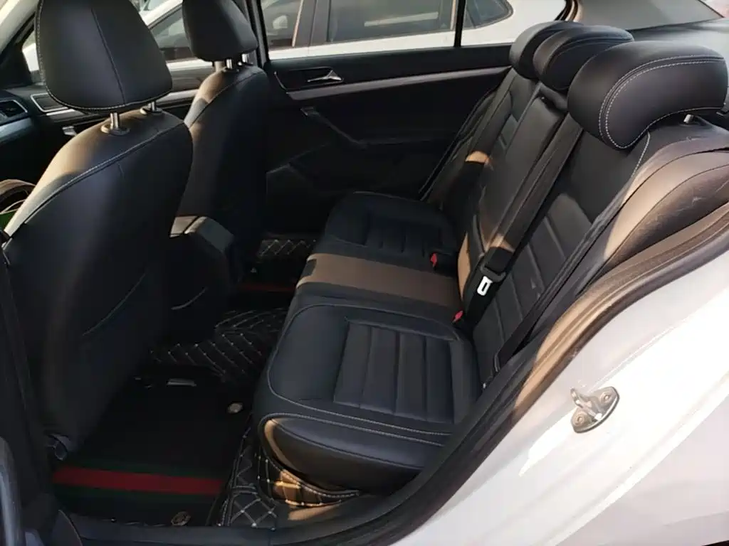 Volkswagen Lavida — миниатюра 17