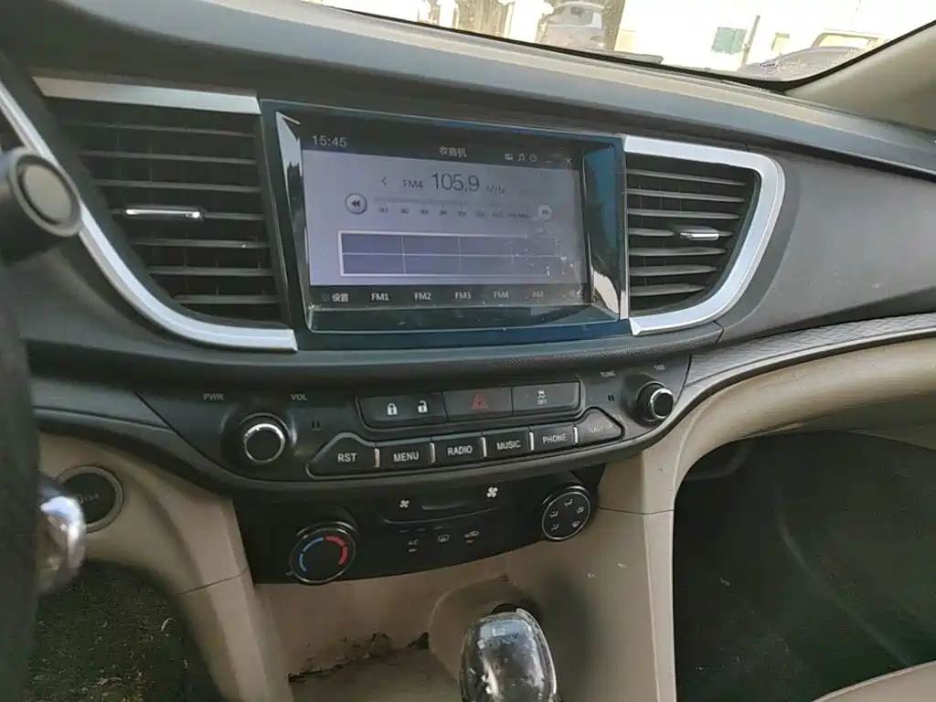 Buick Excelle — миниатюра 13