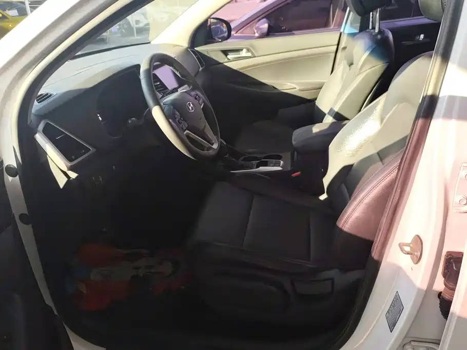 Hyundai Tucson — миниатюра 9
