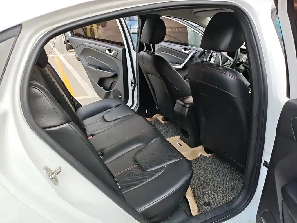 Chery Arrizo 5 — миниатюра 9