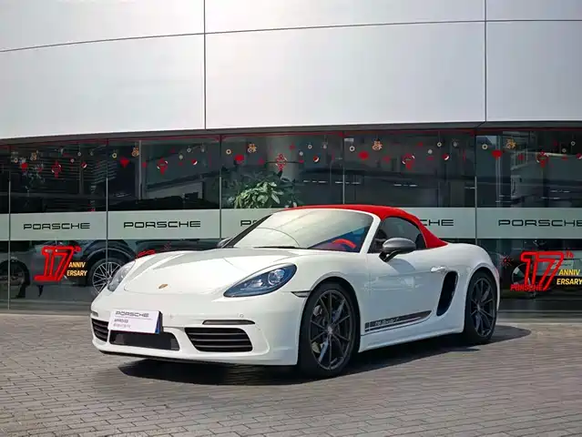 PORSCHE 718