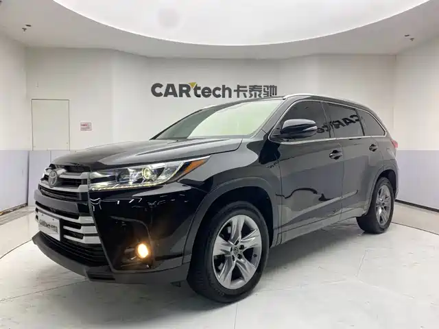 TOYOTA HIGHLANDER