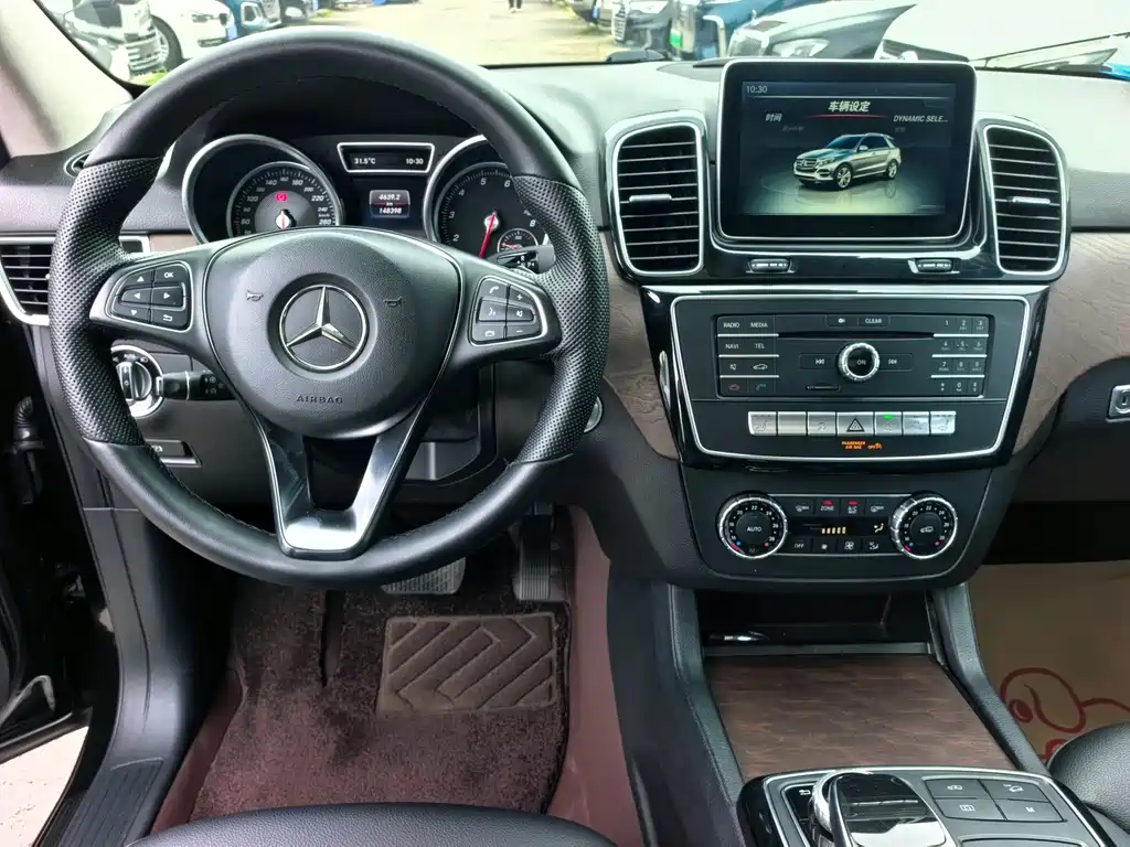 Mercedes-Benz GLE (Import) — миниатюра 5