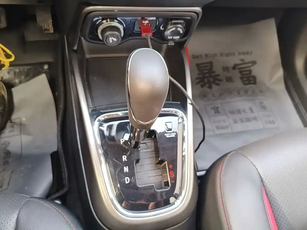 Changan CS15 — миниатюра 14