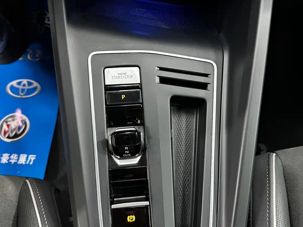Volkswagen Golf — миниатюра 14