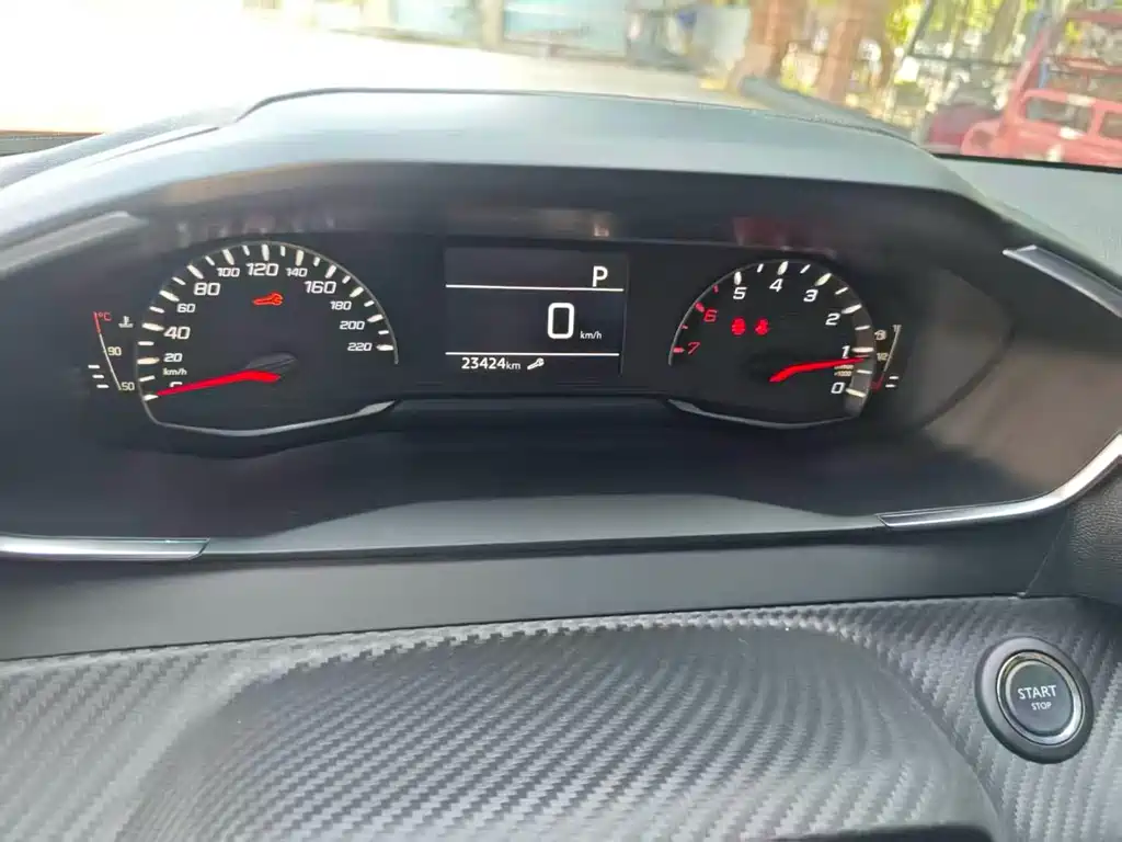 Peugeot 2008 — миниатюра 9