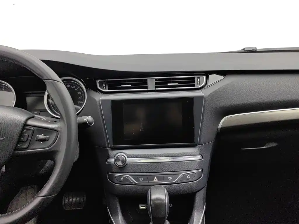 Peugeot 408 — миниатюра 12