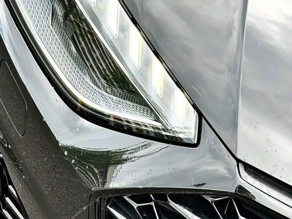 Audi RS 4 — миниатюра 7