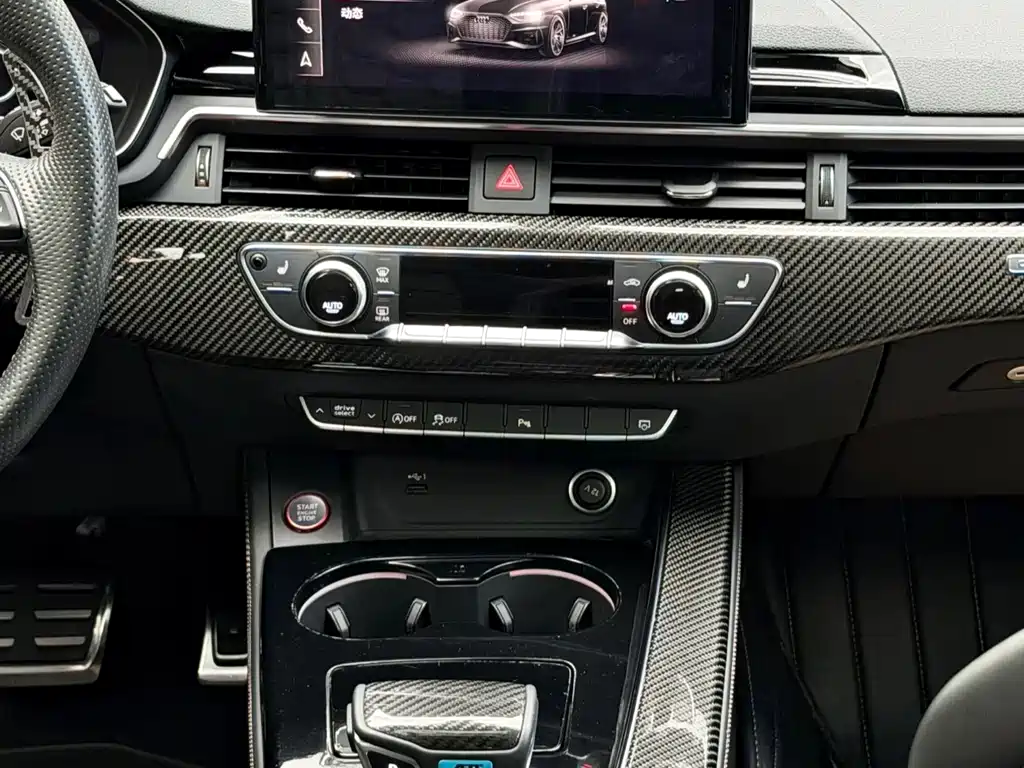 Audi RS 4 — миниатюра 6