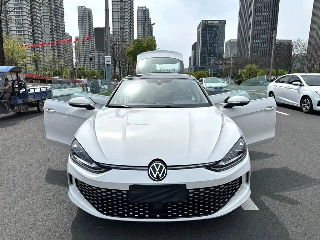 Volkswagen Lamando — миниатюра 2