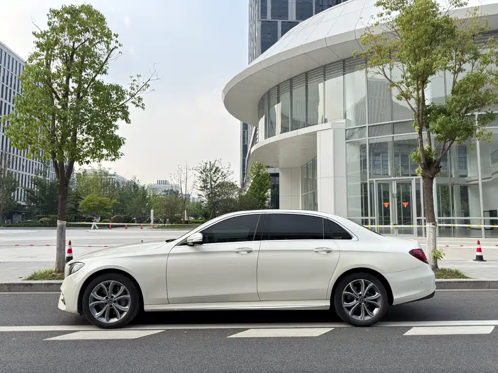 Mercedes-Benz E-Class E 2020 E 300 L Sport Fashion