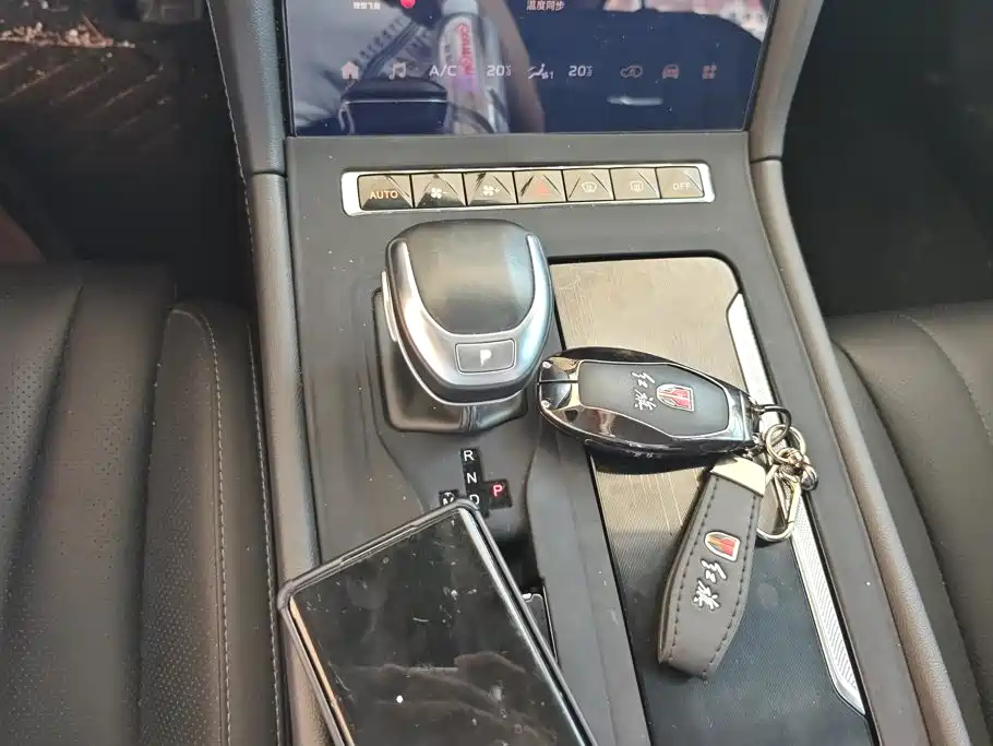 Hongqi Hongqi H5 — миниатюра 16