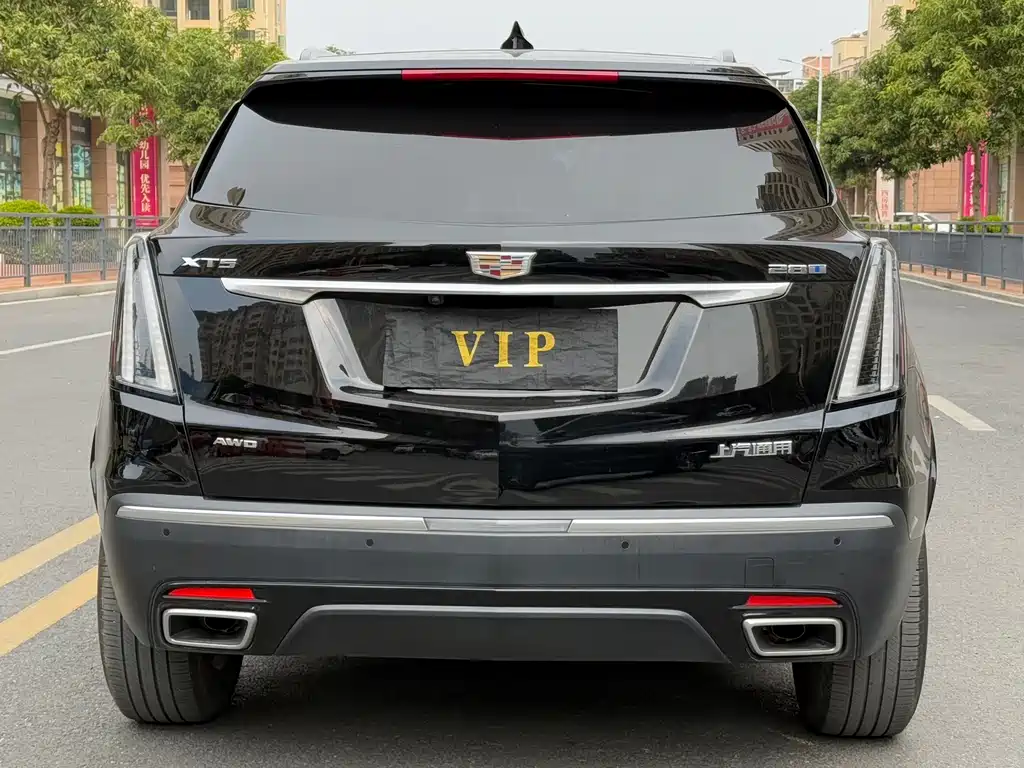 CADILLAC XT5