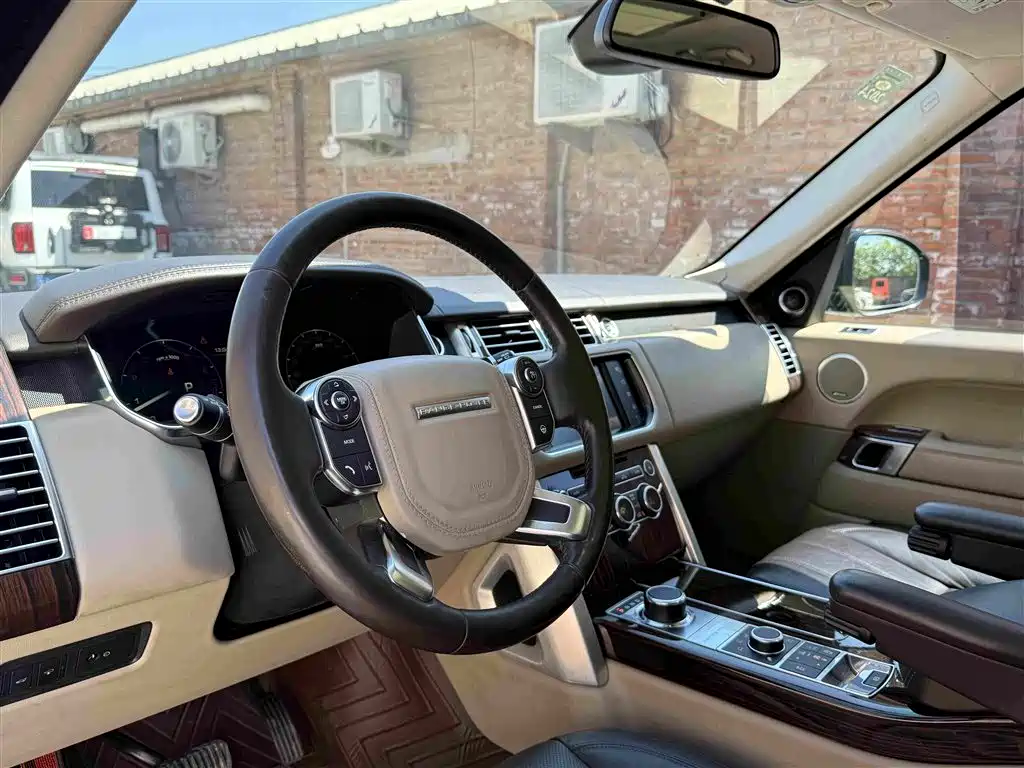Land Rover Range Rover — миниатюра 14