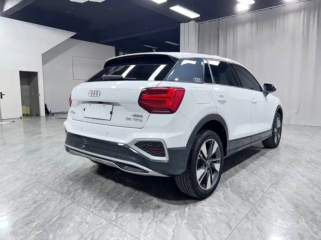 Audi Q2L — миниатюра 6