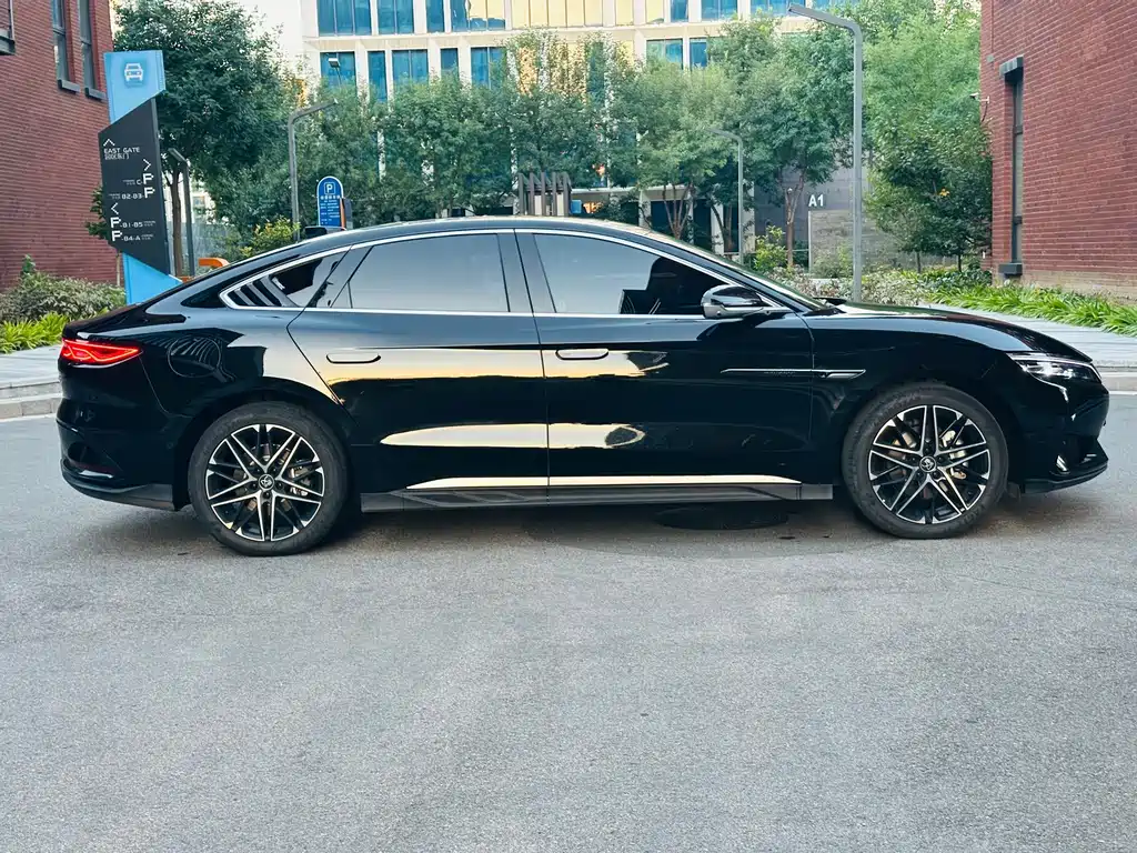 BYD Han — миниатюра 4