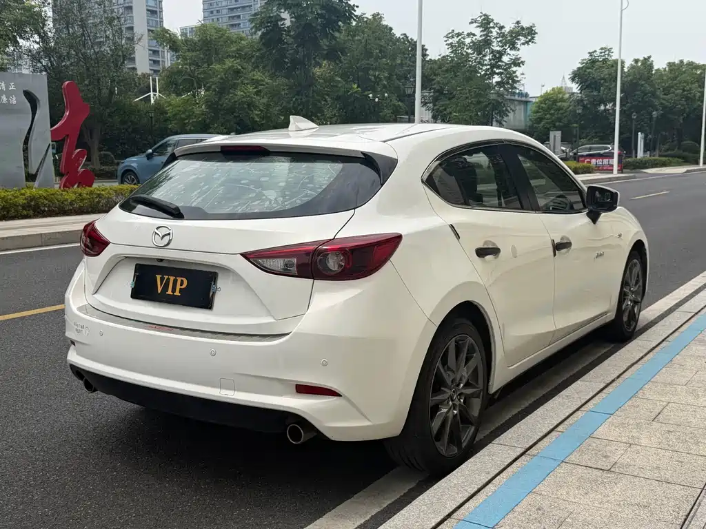 Mazda 3 Axela — миниатюра 5