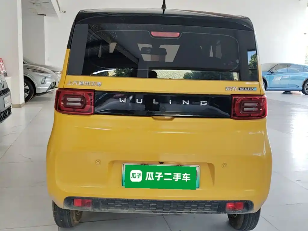 Wuling MINIEV — миниатюра 6