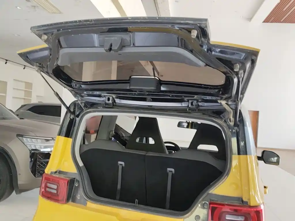 Wuling MINIEV — миниатюра 19