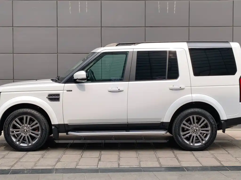 Land Rover Discovery 2016 3.0 SC V6 HSE