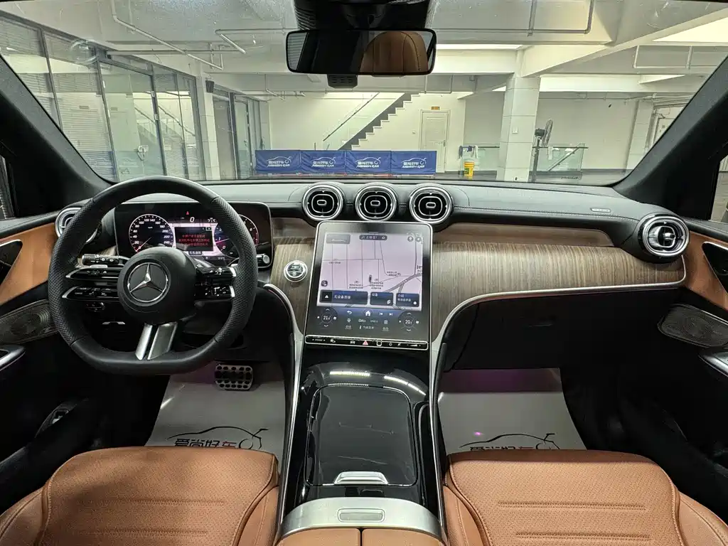 Mercedes-Benz GLC — миниатюра 9