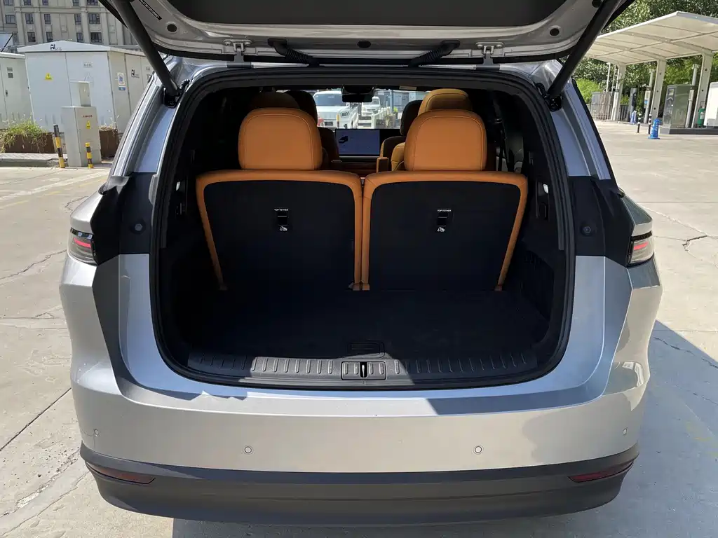 Li Auto Идеальный I8 — миниатюра 17