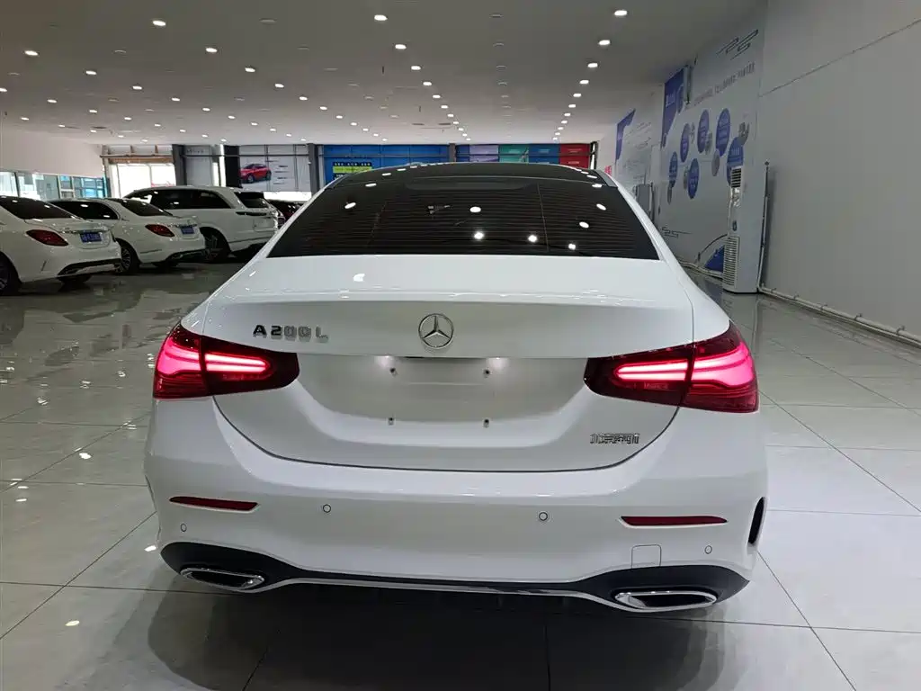 Mercedes-Benz A-Class A 2025 A 200 L Fashion
