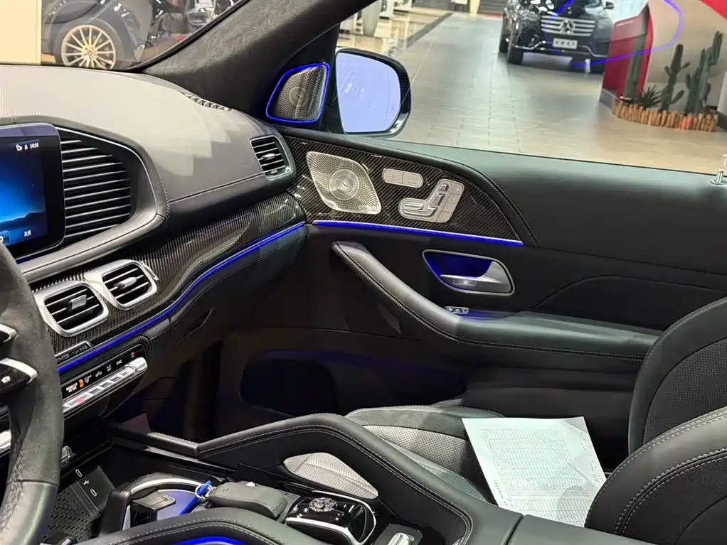 MERCEDES-BENZ GLS AMG