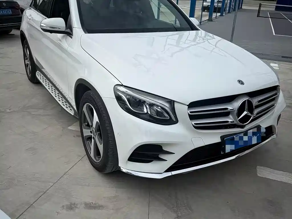 Mercedes-Benz GLC 2017 GLC 260 4MATIC Luxury