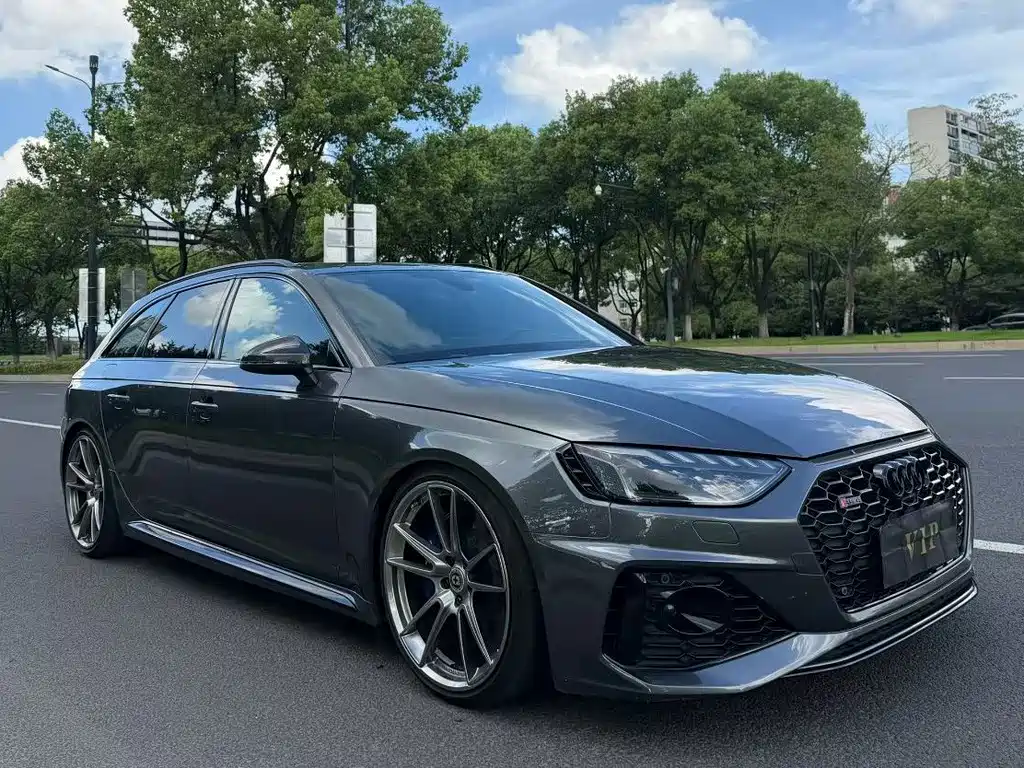Audi RS 4 — миниатюра 3