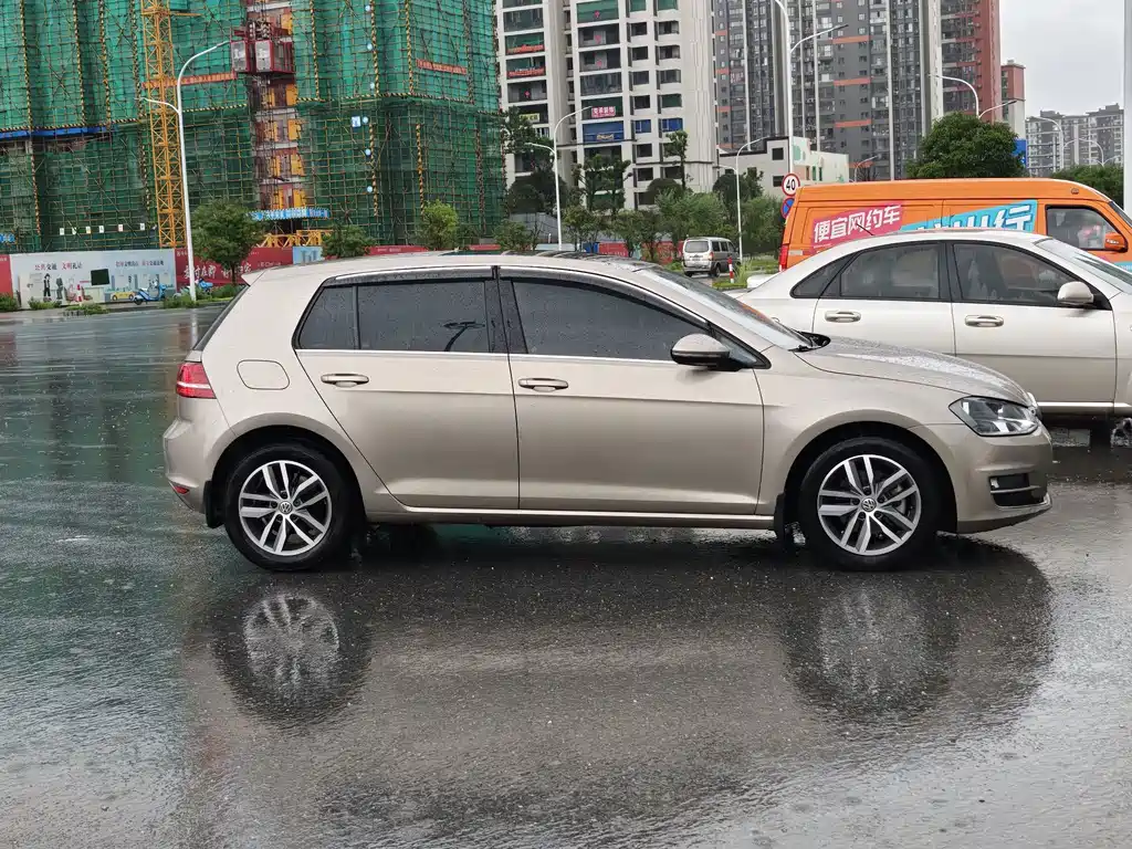 Volkswagen Golf — миниатюра 4