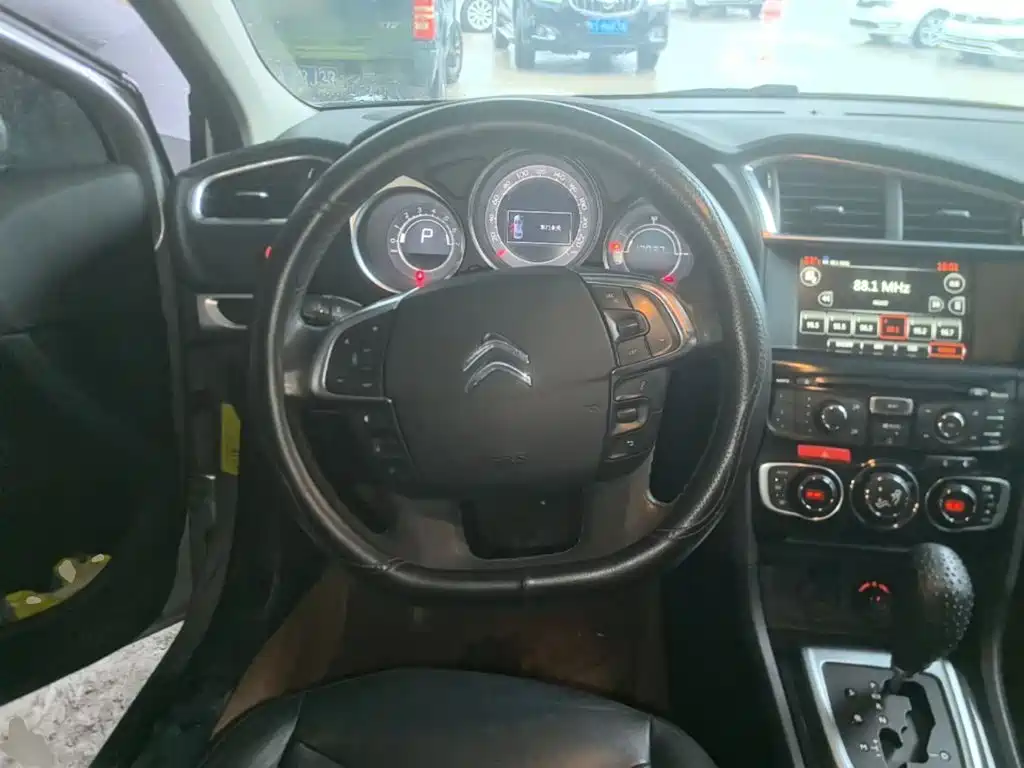 Citroen C4L — миниатюра 11