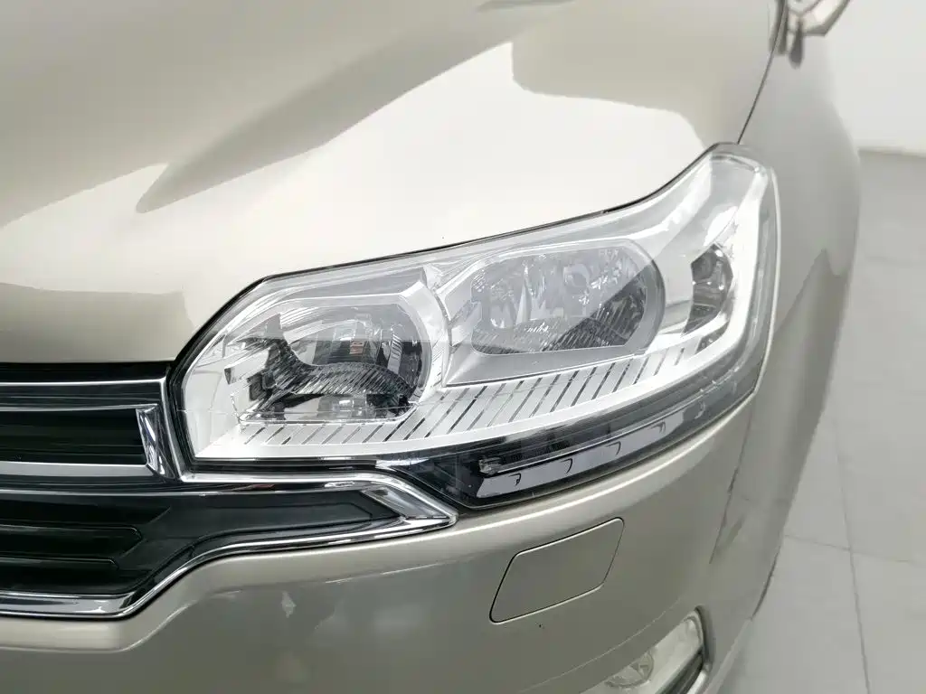 Citroen C5 — миниатюра 7