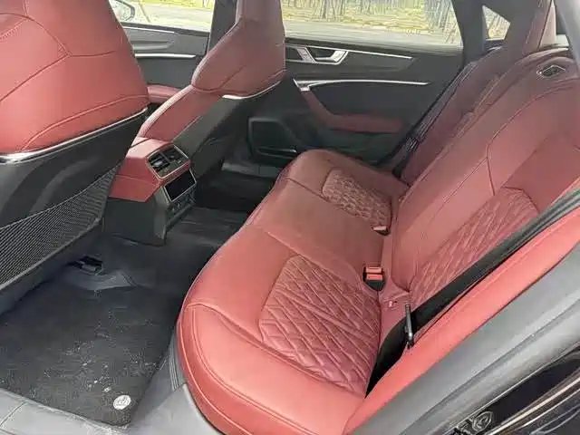 Audi A7L 2024 45TFSI S-line