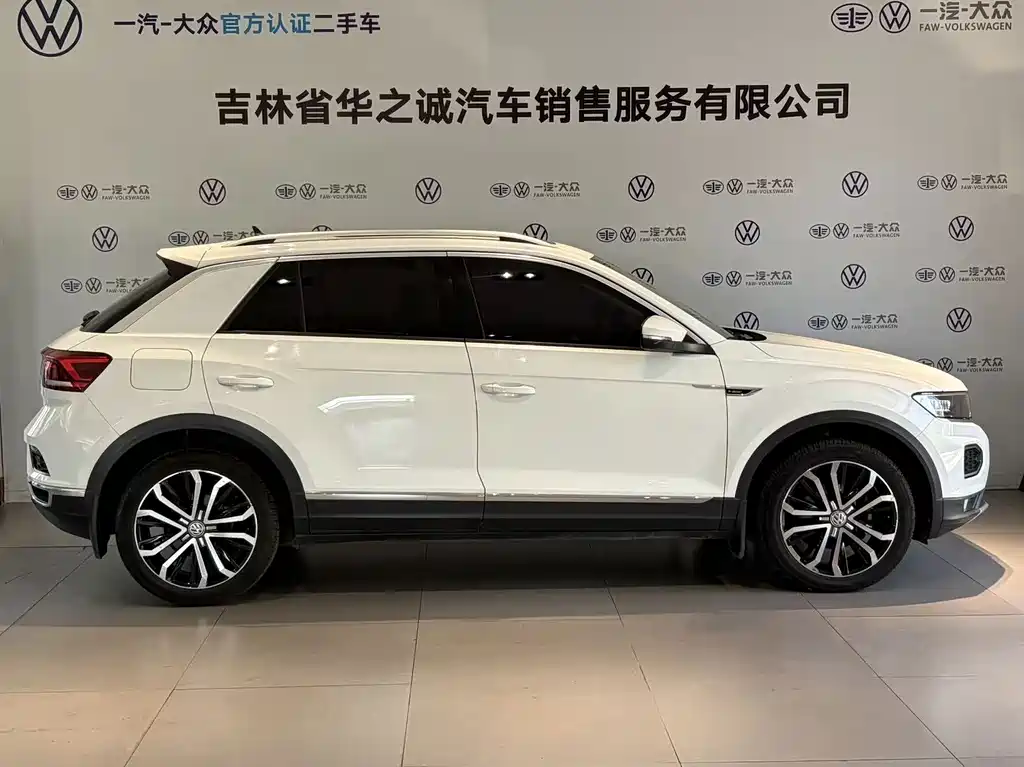 Volkswagen T-Roc — миниатюра 3