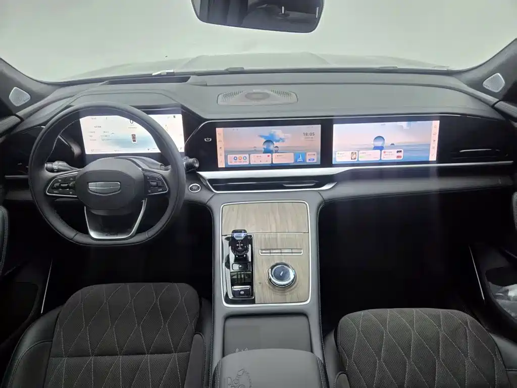 Geely Xingyue L — миниатюра 12