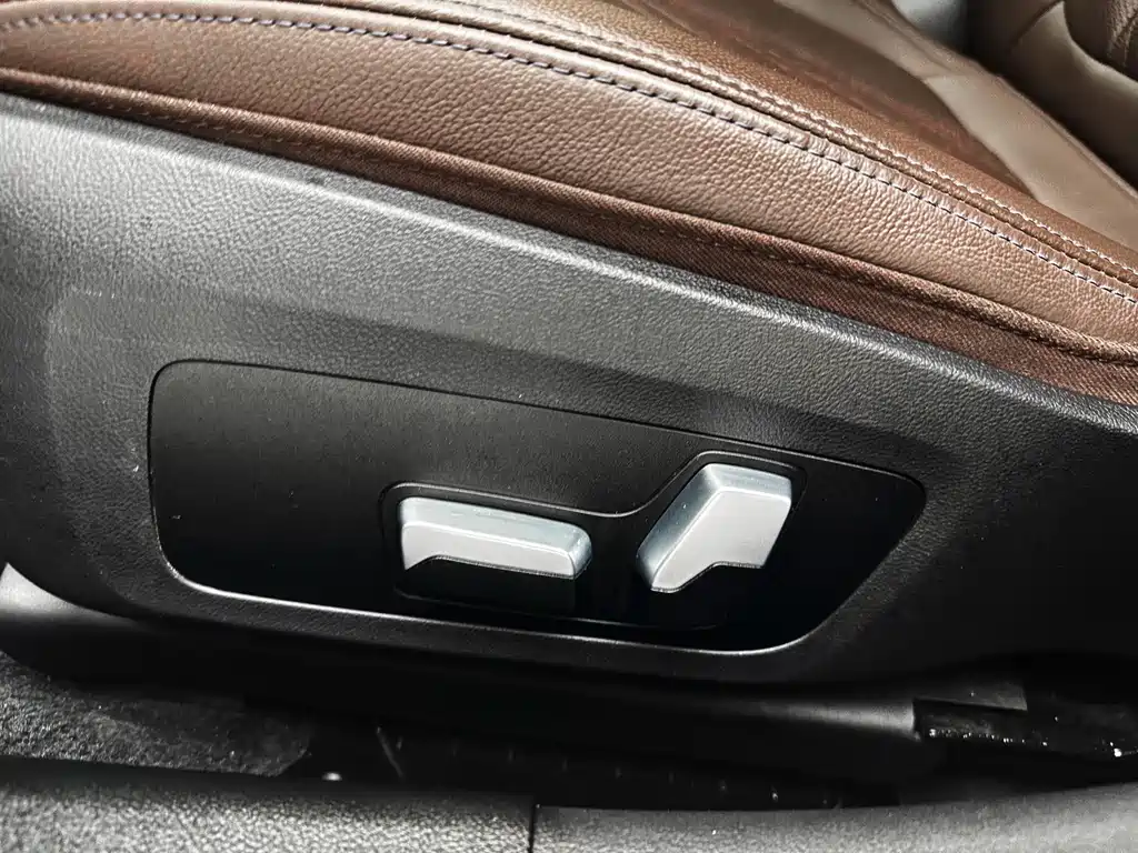BMW 3 Series — миниатюра 16