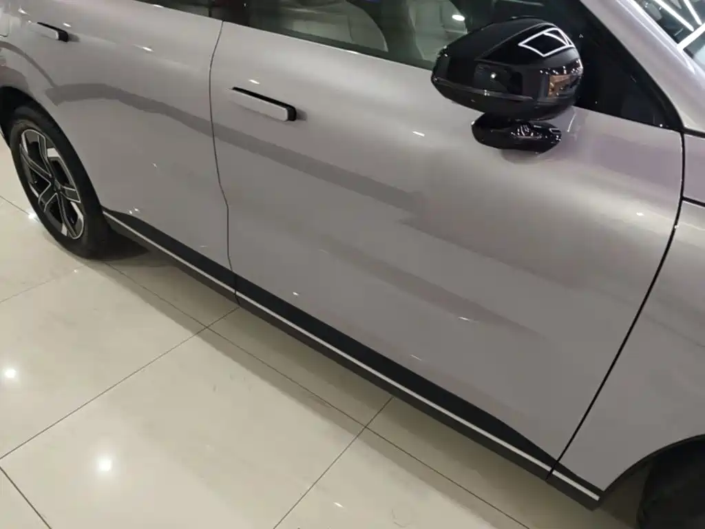 Volvo гибрид Volvo XC70 plug-in — миниатюра 21