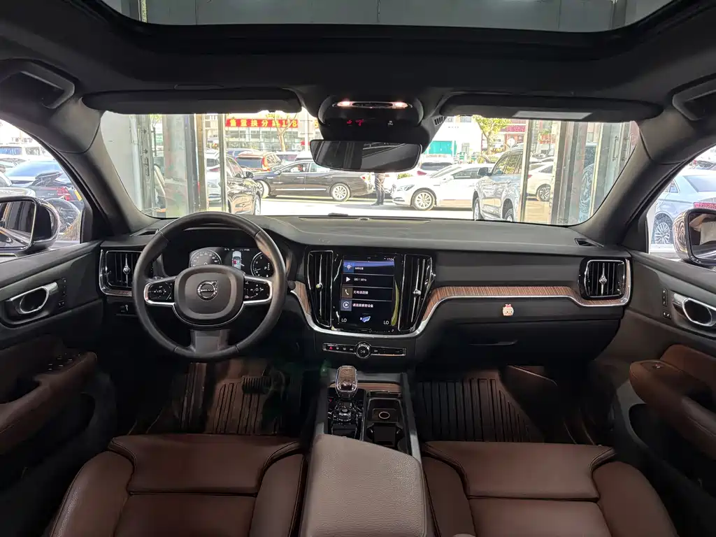 Volvo S60 — миниатюра 9
