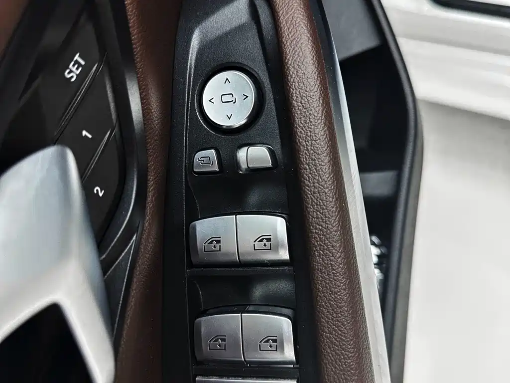 BMW 3 Series — миниатюра 17