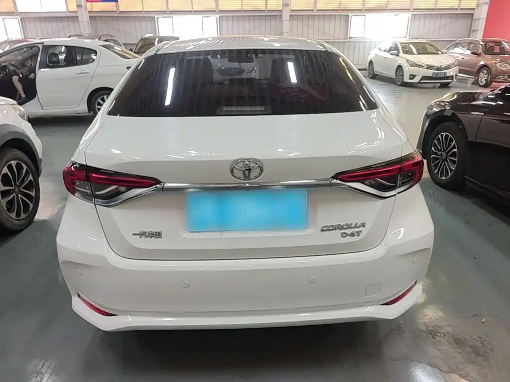 Toyota Corolla — миниатюра 6