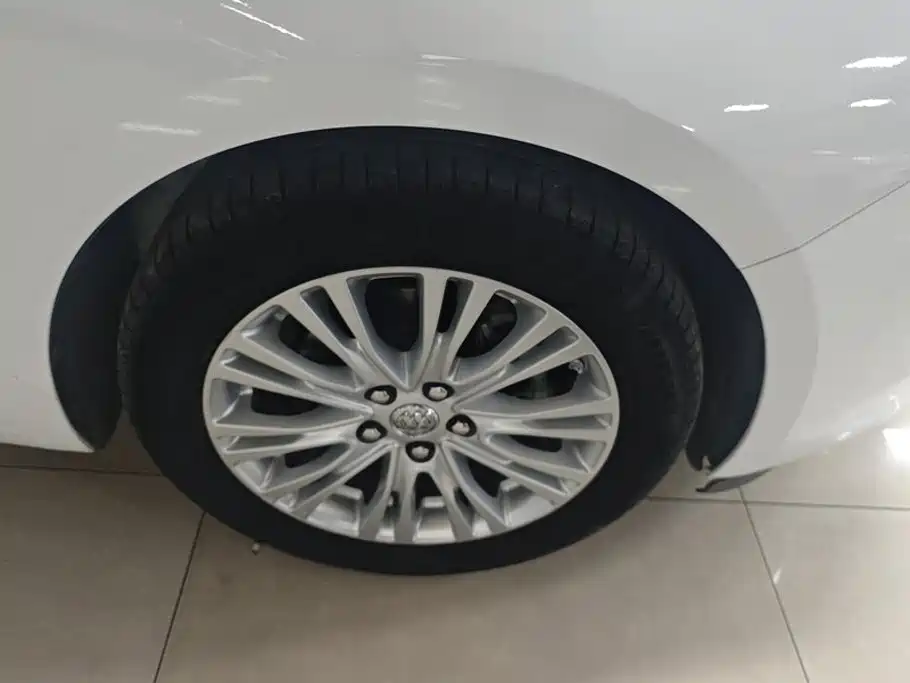 Buick Excelle — миниатюра 6