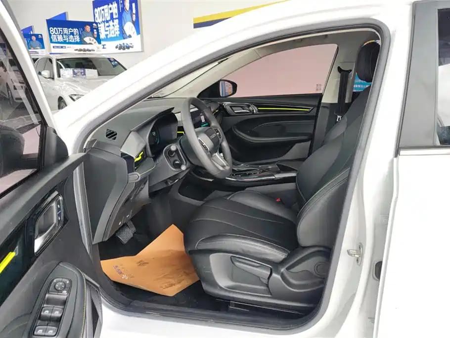 Roewe i5 2021 1.5L CVT