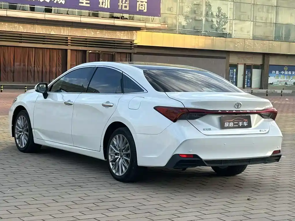 Toyota Avalon 2024 2.0L Luxury