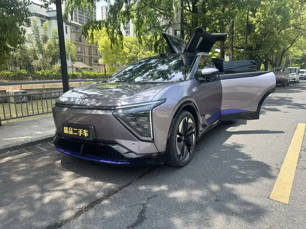 HiPhi HiPhi Y 2023