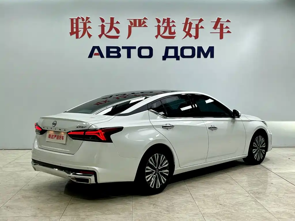 Nissan Teana — миниатюра 6