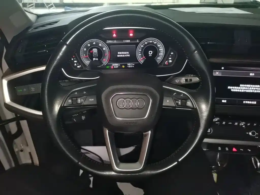 Audi Q3 — миниатюра 11