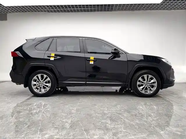 Toyota Wildlander 2023 2.0L CVT Lead