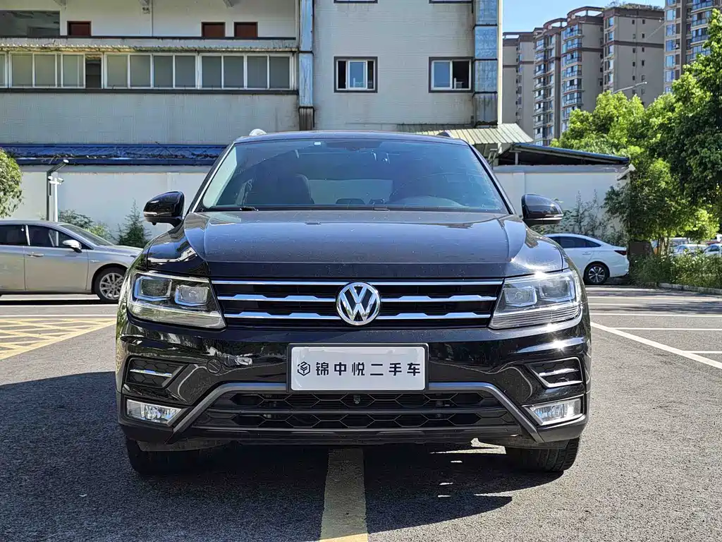 Volkswagen Tiguan L — миниатюра 2